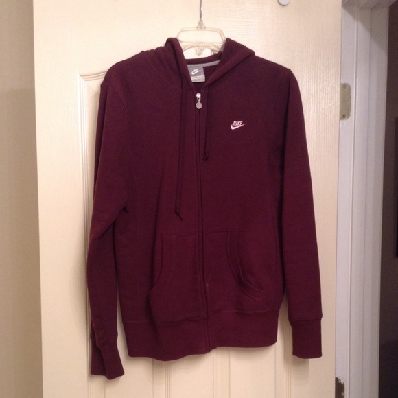 Nike Tops - Nike Hoodie